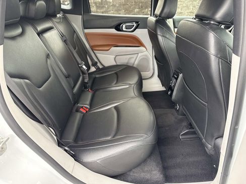 Used 2024 Jeep Compass Limited image 26