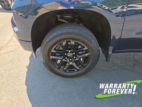 Used 2023 Chevrolet Silverado 1500 RST AWD/4WD image 18