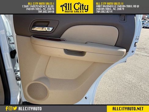 Used 2011 GMC Yukon SLT w/ SLT-2 Equipment Package image 28