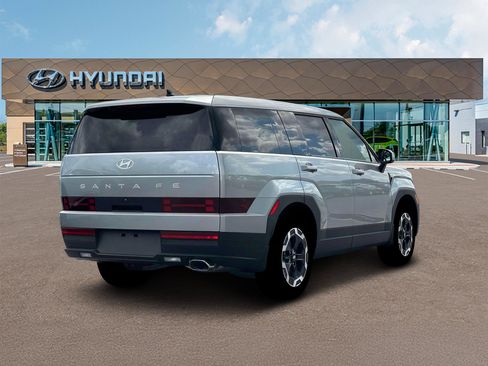 New 2026 Hyundai Santa Fe SE FWD image 7