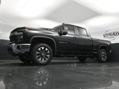 Used 2024 Chevrolet Silverado 2500 LT w/ All Star Edition AWD/4WD image 28
