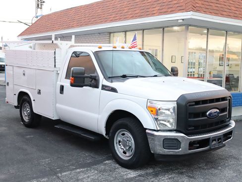Used 2015 Ford F250 XL w/ Power Equipment Group image 8