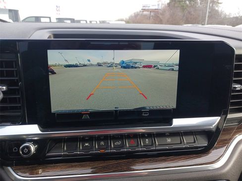 Used 2022 GMC Sierra 1500 SLE image 22