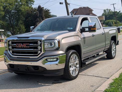 Used 2017 GMC Sierra 1500 SLT w/ SLT Premium Package AWD/4WD image 9
