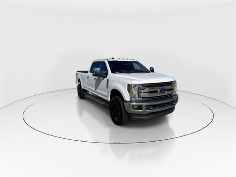 Used 2019 Ford F350 Lariat w/ Chrome Package image 2