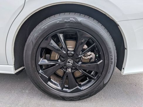 Used 2024 Honda Odyssey Sport image 11