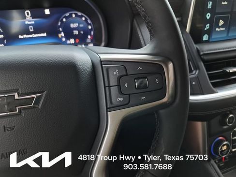 Used 2023 Chevrolet Suburban Z71 w/ Luxury Package AWD/4WD image 37