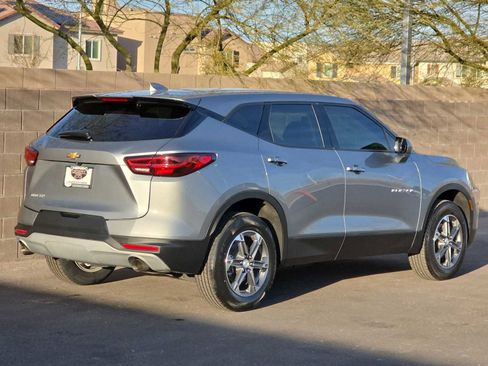 Used 2023 Chevrolet Blazer LT image 9