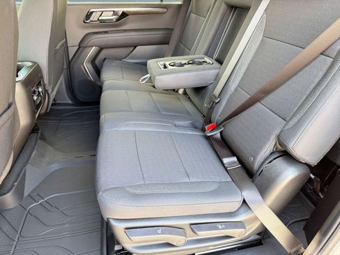 New 2026 Chevrolet Suburban LS w/ LS Custom Edition RWD image 14