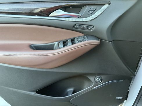 Used 2021 Buick Enclave Avenir w/ Avenir Technology Package image 25