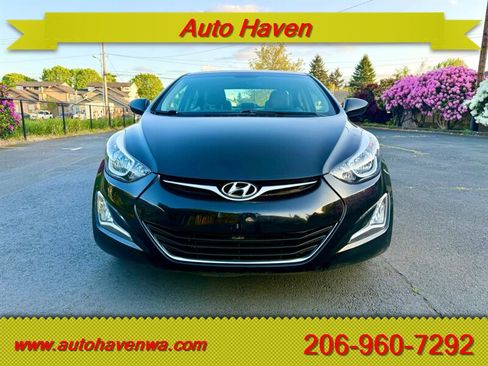 Used 2014 Hyundai Elantra SE w/ Option Group 02 FWD image 3