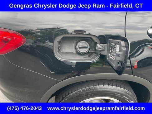 Used 2019 Mercedes-Benz GLC 300 4MATIC image 38
