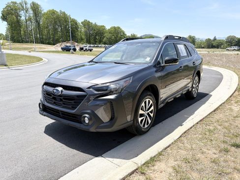 Certified 2024 Subaru Outback Premium AWD/4WD image 5