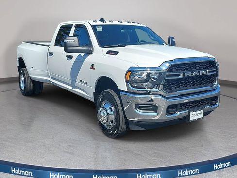 Used 2024 RAM 3500 Tradesman w/ Cold Weather Group AWD/4WD image 4