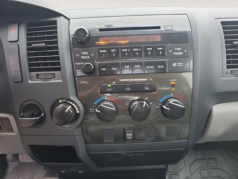 Used 2013 Toyota Tundra 2WD Regular Cab Long Bed image 10