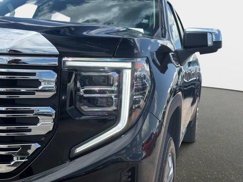 New 2026 GMC Sierra 1500 Denali w/ Denali Reserve Package AWD/4WD image 9