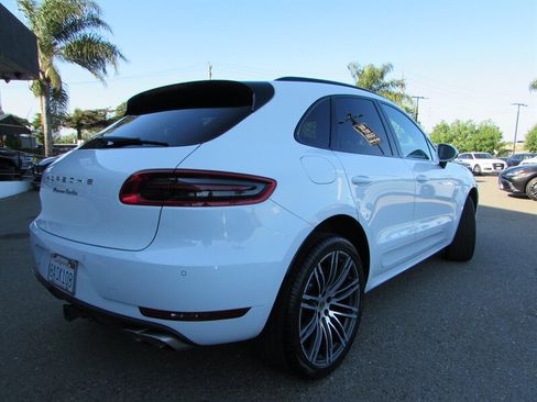 Used 2016 Porsche Macan Turbo AWD/4WD image 7