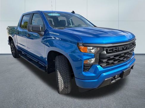 Used 2023 Chevrolet Silverado 1500 Custom w/ LPO, Dark Essentials Package AWD/4WD image 5