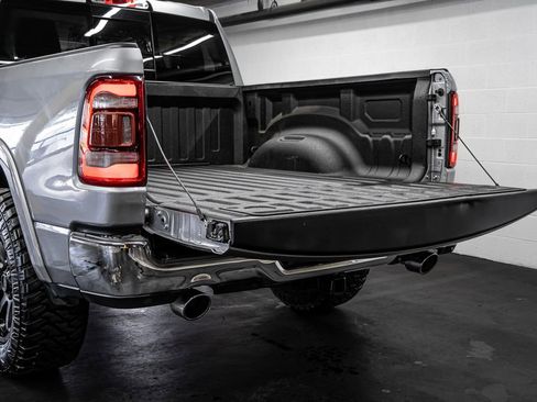 Used 2019 RAM 1500 Laramie image 17