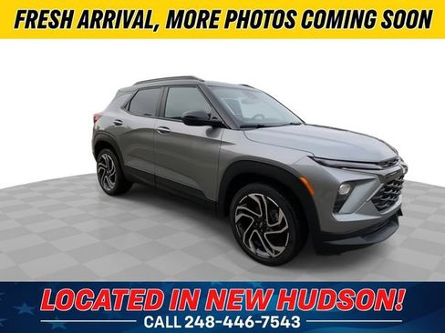 Used 2024 Chevrolet TrailBlazer RS w/ Driver Confidence Package AWD/4WD image 4