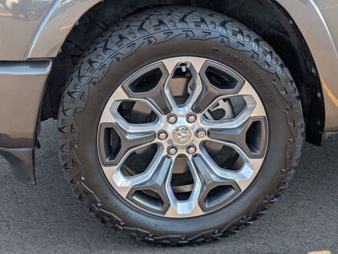 Used 2023 RAM 1500 Limited w/ Body Color Bumper Group AWD/4WD image 9