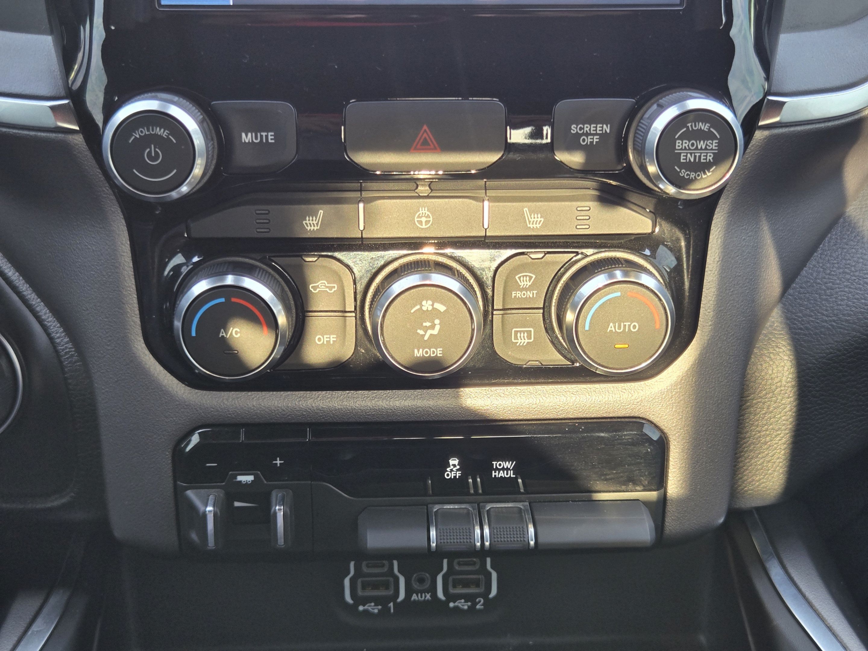 Used 2024 RAM 1500 Lone Star RWD image 15