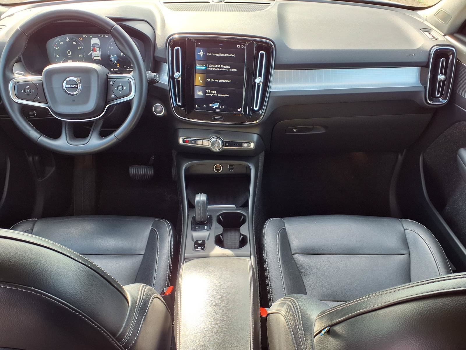 Used 2019 Volvo XC40 T5 Momentum AWD/4WD image 13