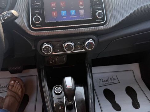 Used 2019 Nissan Kicks S FWD image 19