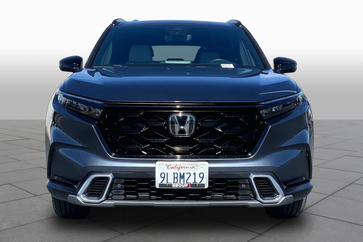 Used 2024 Honda CR-V Sport Touring image 3