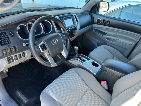 Used 2013 Toyota Tacoma 4x4 Double Cab image 8