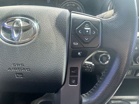 Used 2019 Toyota Tacoma TRD Off-Road AWD/4WD image 21