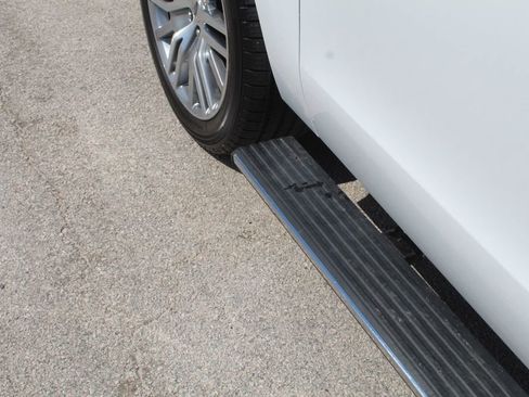 Used 2024 Ford Expedition Limited image 7