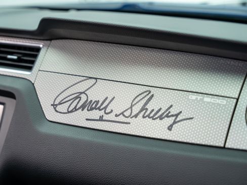 Used 2012 Ford Mustang Shelby GT500 w/ Electronics Pkg RWD image 42
