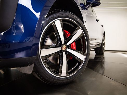 New 2026 Porsche Macan S AWD/4WD image 12