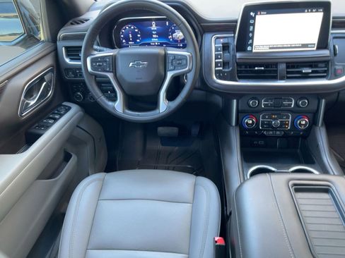 Certified 2024 Chevrolet Tahoe Z71 w/ Luxury Package image 28