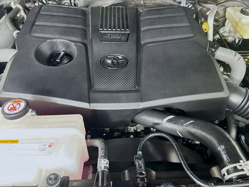 Used 2025 Toyota Tundra SR5 w/ TRD Off-Road Package AWD/4WD image 34