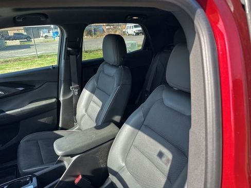 Used 2022 Chevrolet TrailBlazer RS w/ Sun and Liftgate Package image 8