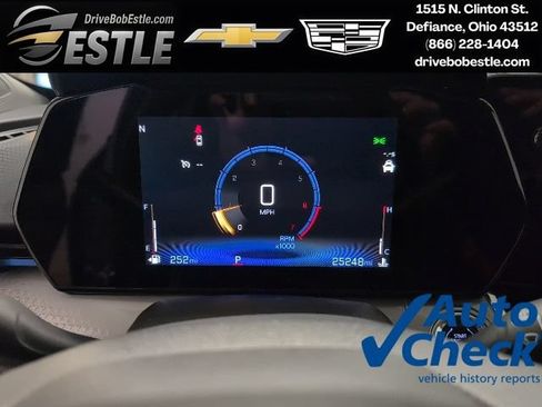 Used 2025 Chevrolet Trax LT w/ LT Convenience Package FWD image 15