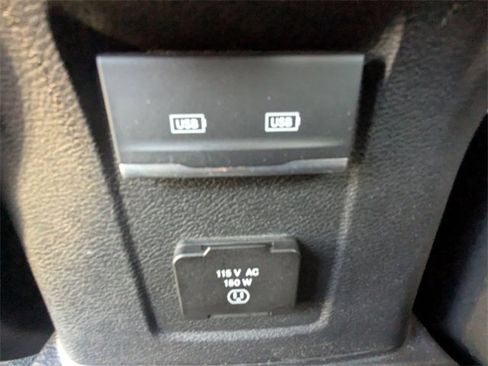 Used 2022 Jeep Gladiator Sport image 14