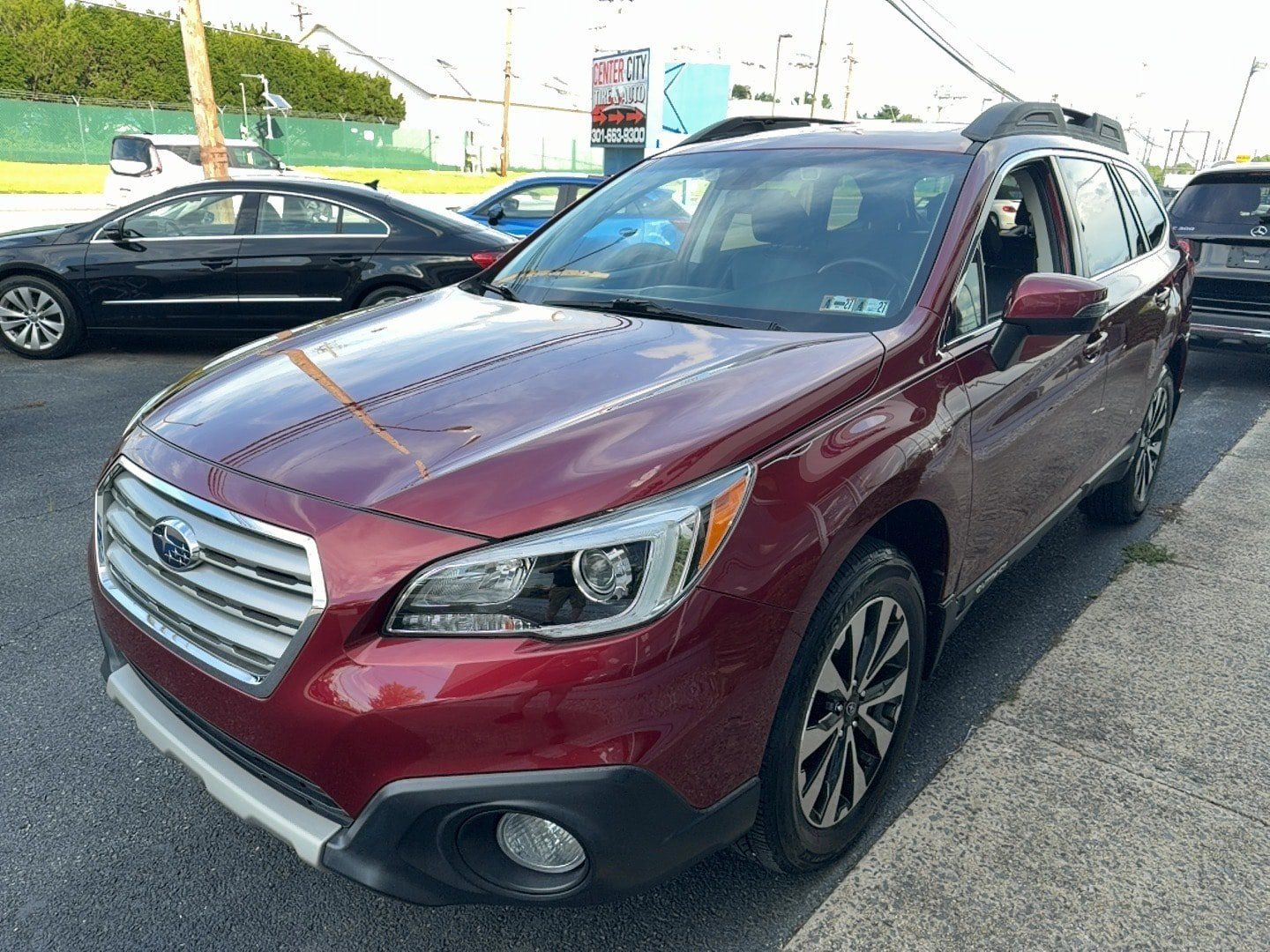 Used 2017 Subaru Outback 3.6R Limited AWD/4WD image 5