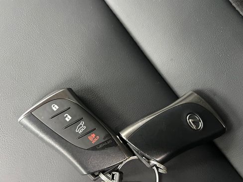 Used 2025 Lexus NX 350h AWD w/ Premium Package image 33