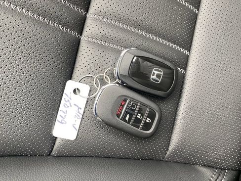 New 2026 Honda HR-V EX-L image 28