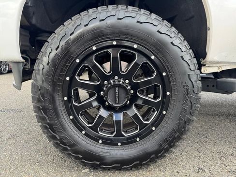 Used 2015 Ford F250 Platinum w/ FX4 Off-Road Package image 10