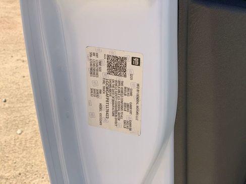 New 2026 Chevrolet Express 2500 w/ Driver Convenience Package image 32