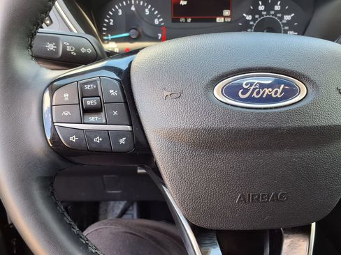 Used 2022 Ford Escape SE w/ SE Sport Appearance Package FWD image 24