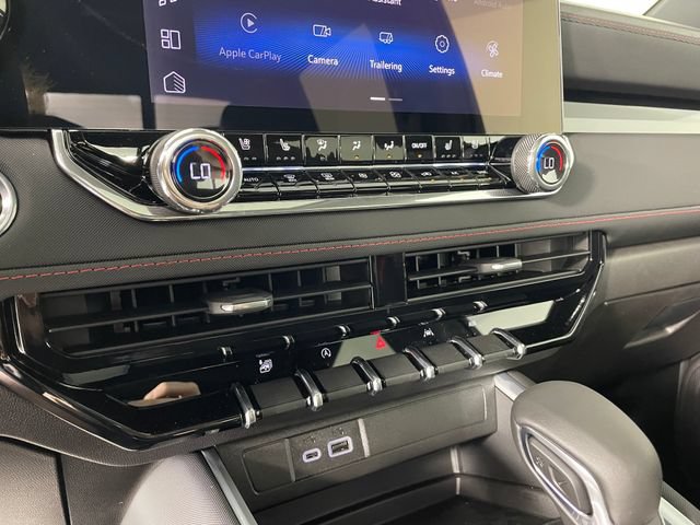 New 2026 Chevrolet Colorado Z71 w/ Technology Package AWD/4WD image 6