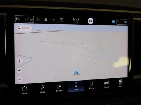 Used 2024 Chrysler Pacifica Limited w/ Uconnect Theater Family Group image 39