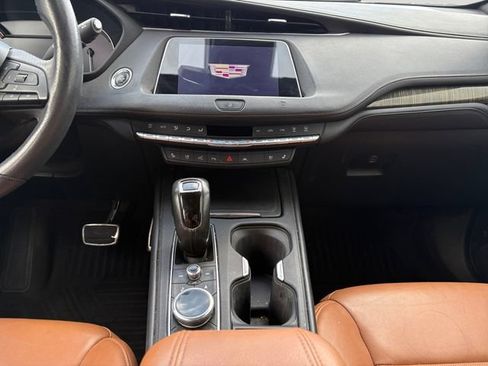 Used 2019 Cadillac XT4 Sport AWD/4WD image 11
