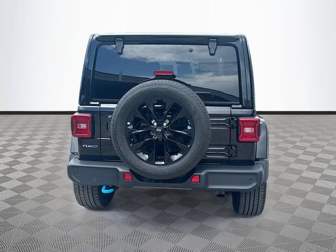 Used 2022 Jeep Wrangler Unlimited Sahara w/ Safety Group AWD/4WD image 7