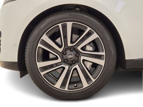 Used 2023 Land Rover Range Rover SE image 13